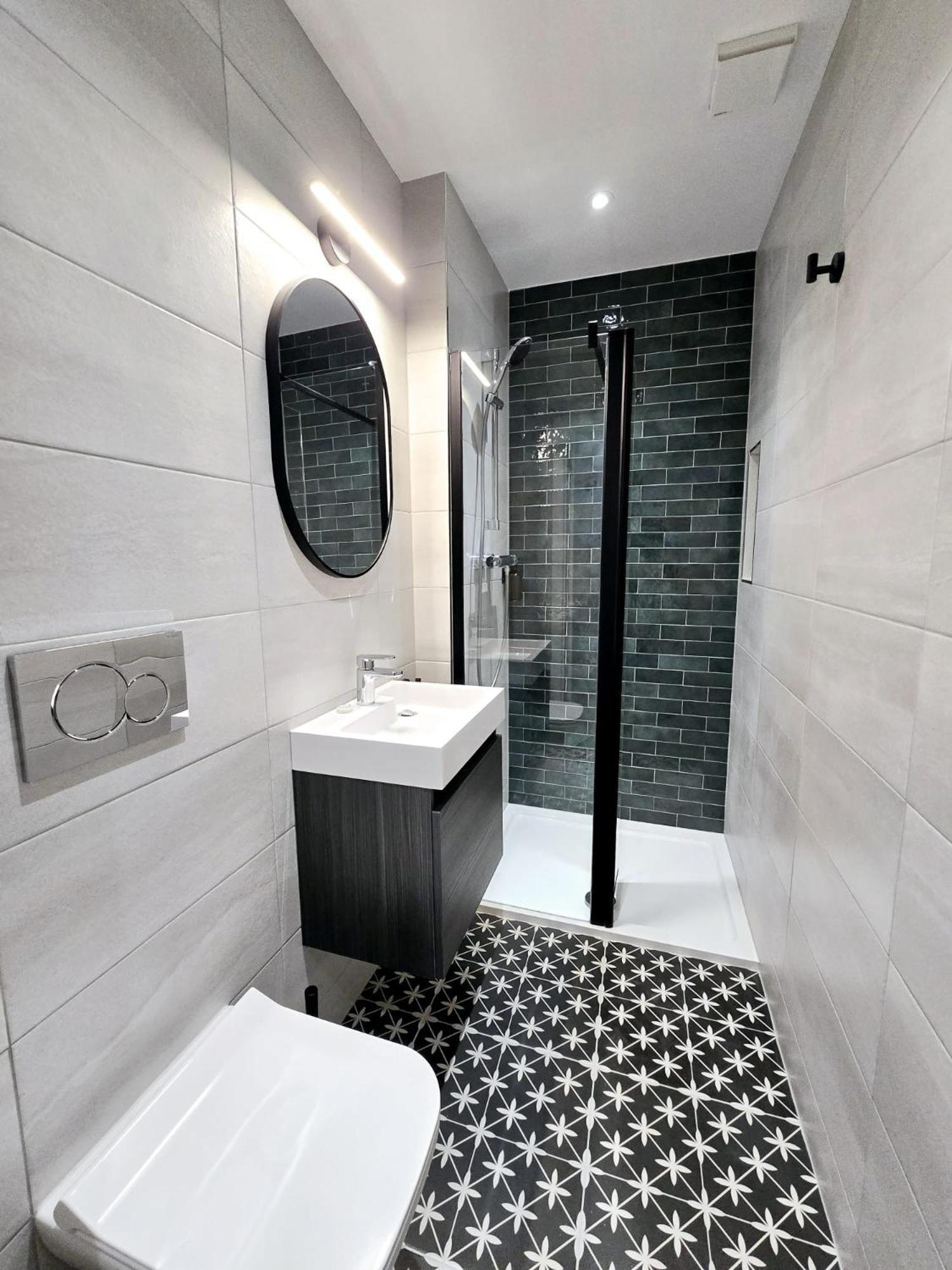 Double Room Ensuite Lower Ground Floor