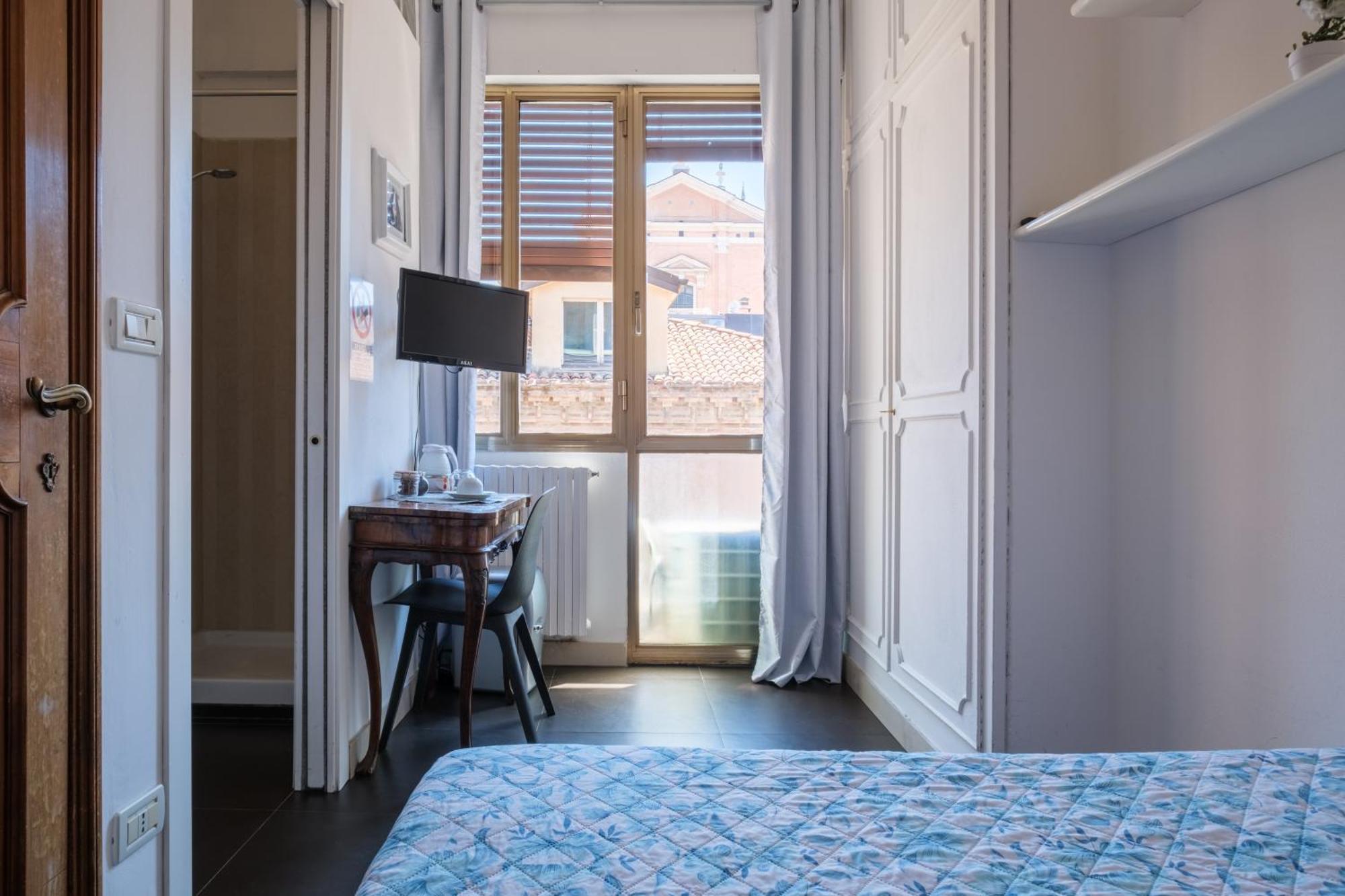 Classic Single Room