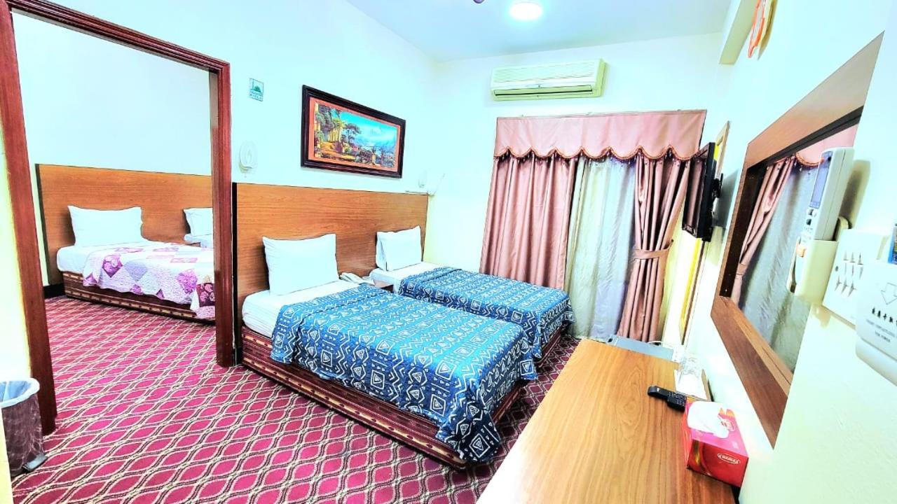 Standard Twin Room