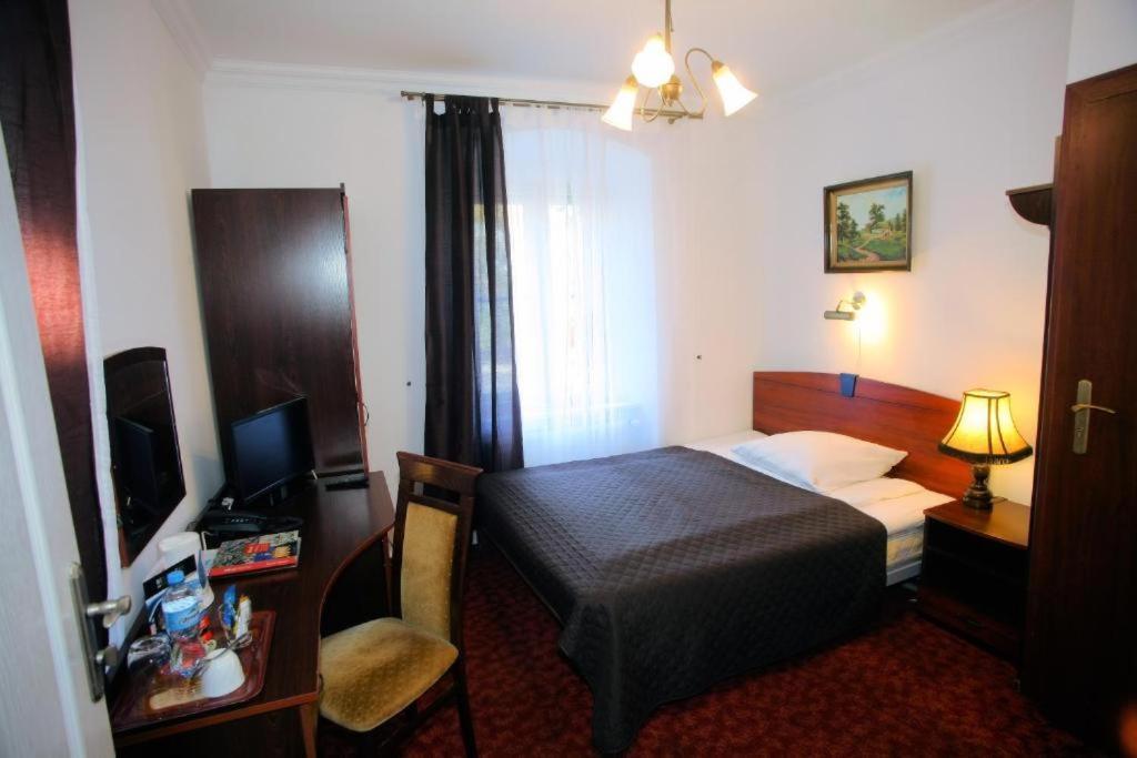 Small Double Room