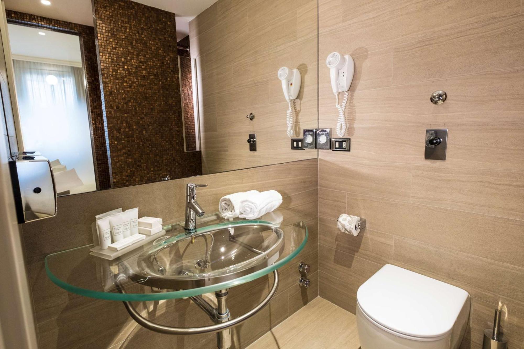 Comfort Twin Room