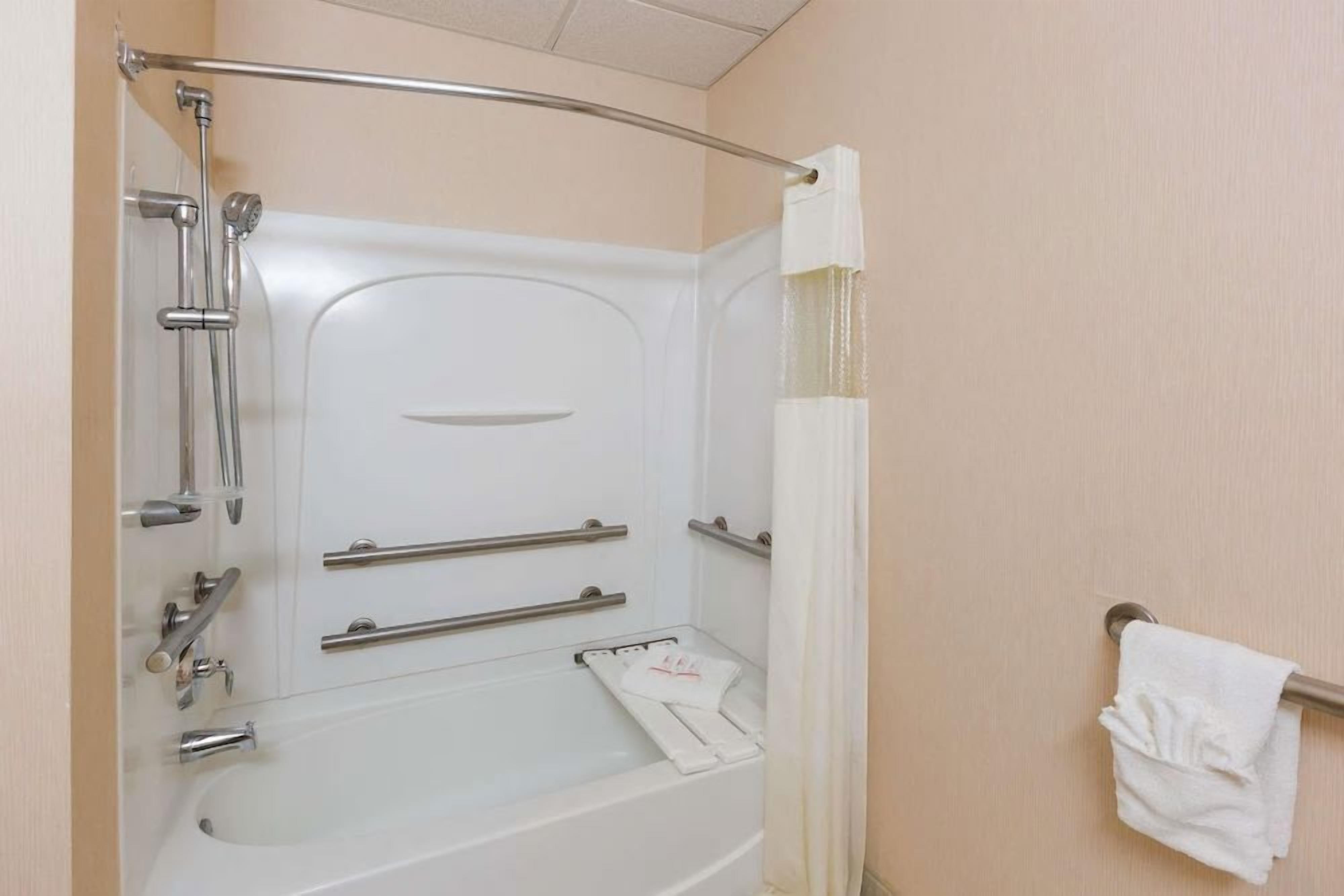 Deluxe Double Room with Two Double Beds - Disability Access - Non-Smoking