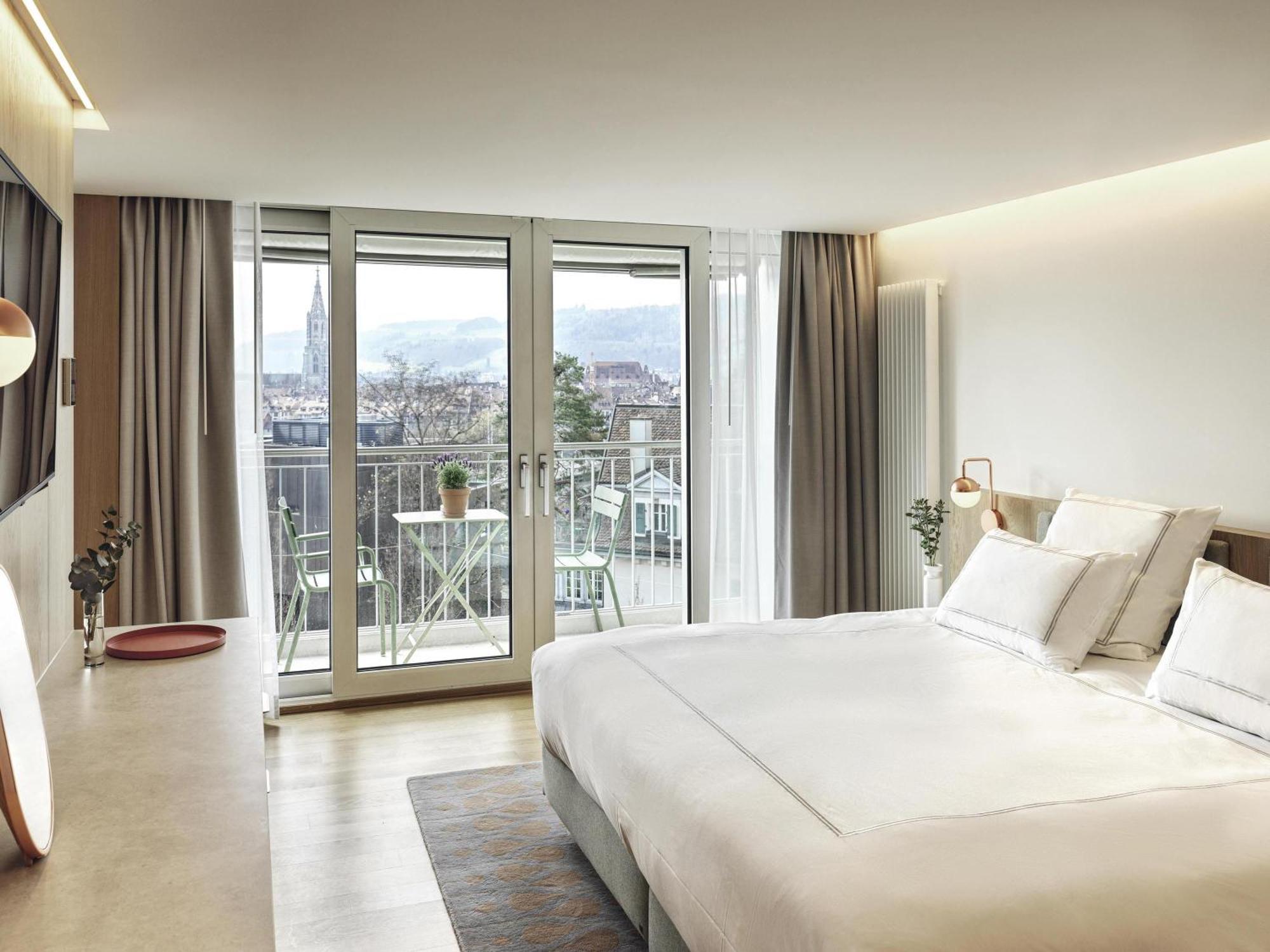 Vitality Suite mit Kingsize-Bett, Balkon und Panoramablick