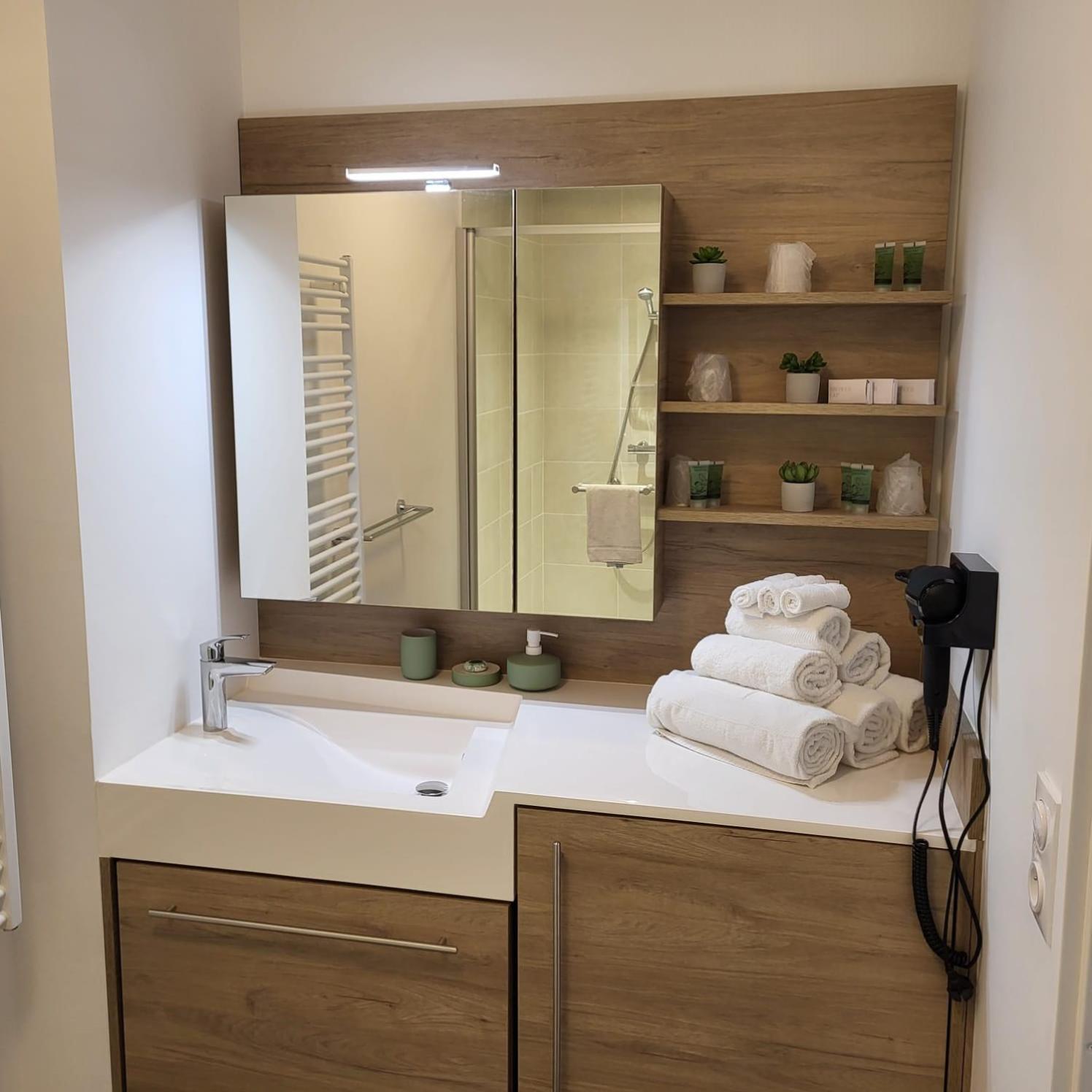 Two-Bedroom Apartment,1718575667:JPEG