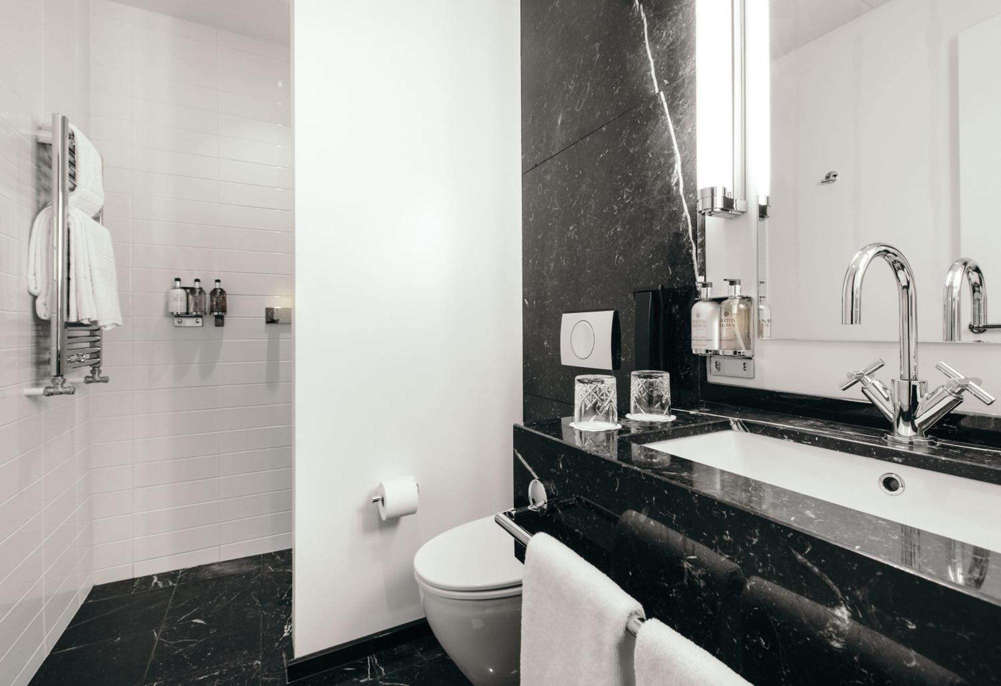 Standard Double or Twin Room,1722889545:JPEG