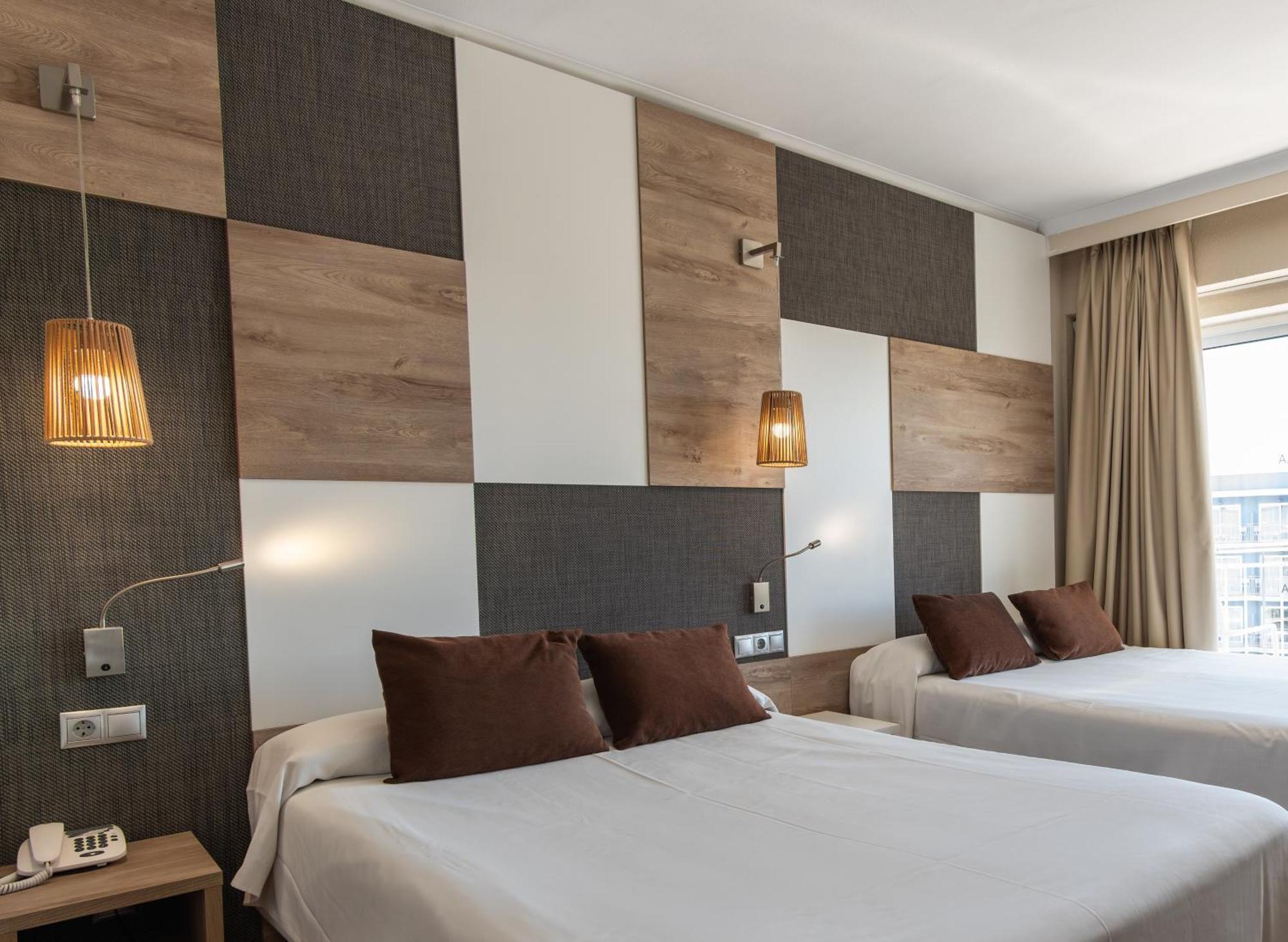 Standard Triple Room,1431873037:JPEG