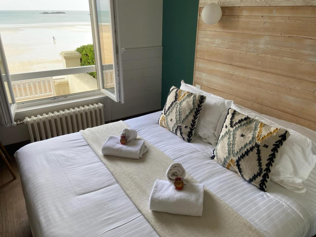 Deluxe Family Room Sea View