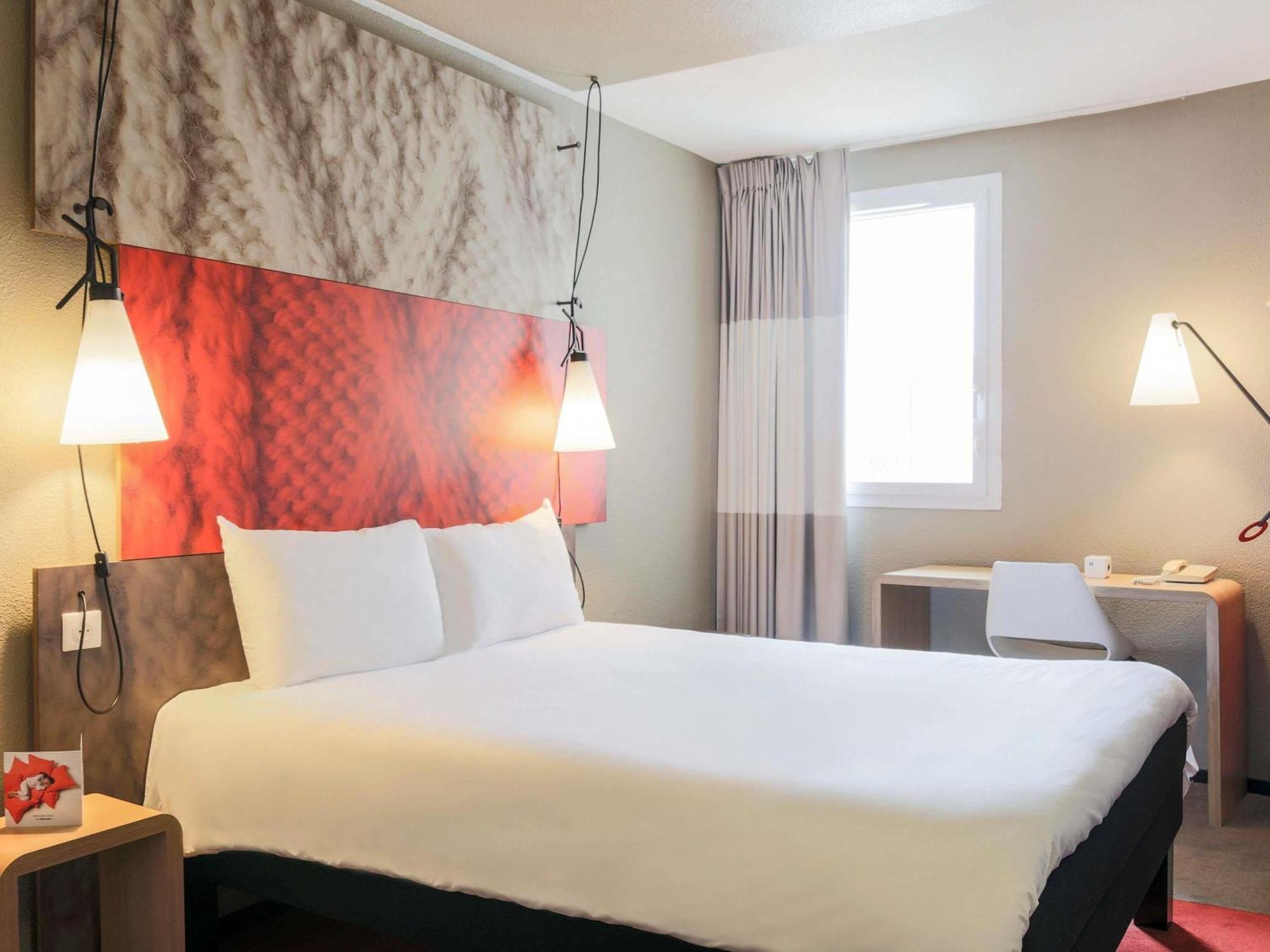 Standard Non Smoking Room with One Double Bed,1731419763:JPEG