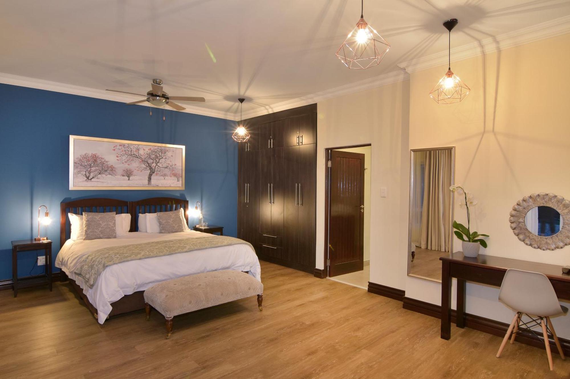 Coral King Room Private Entrance