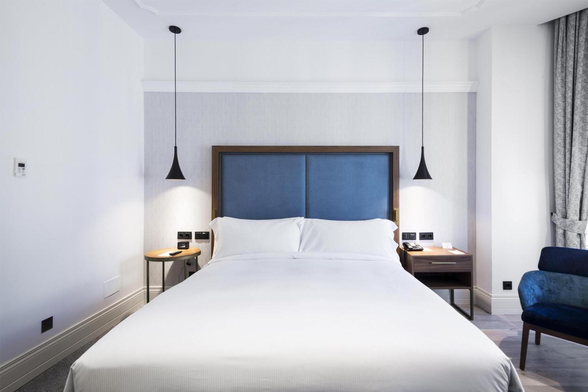 Quarto Superior com Cama King-size