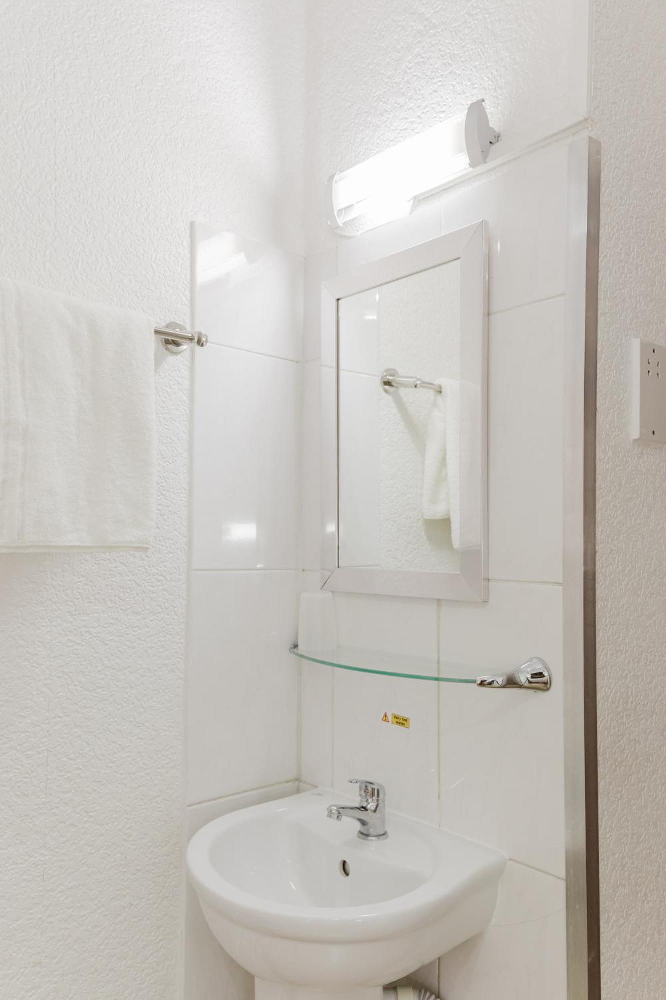 Double Room Private External Bathroom