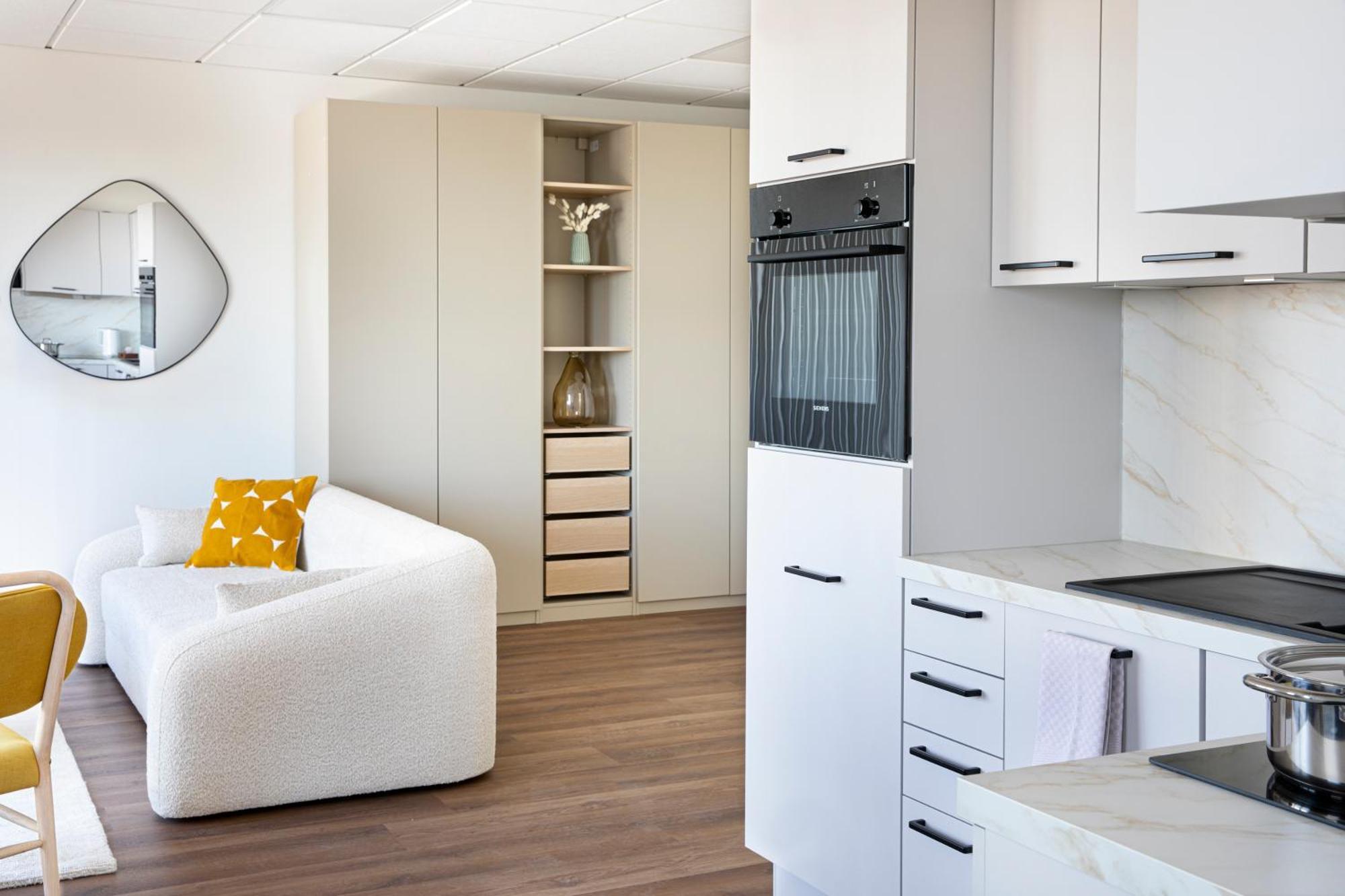 One-Bedroom Apartment Terrace,1770231074:JPEG