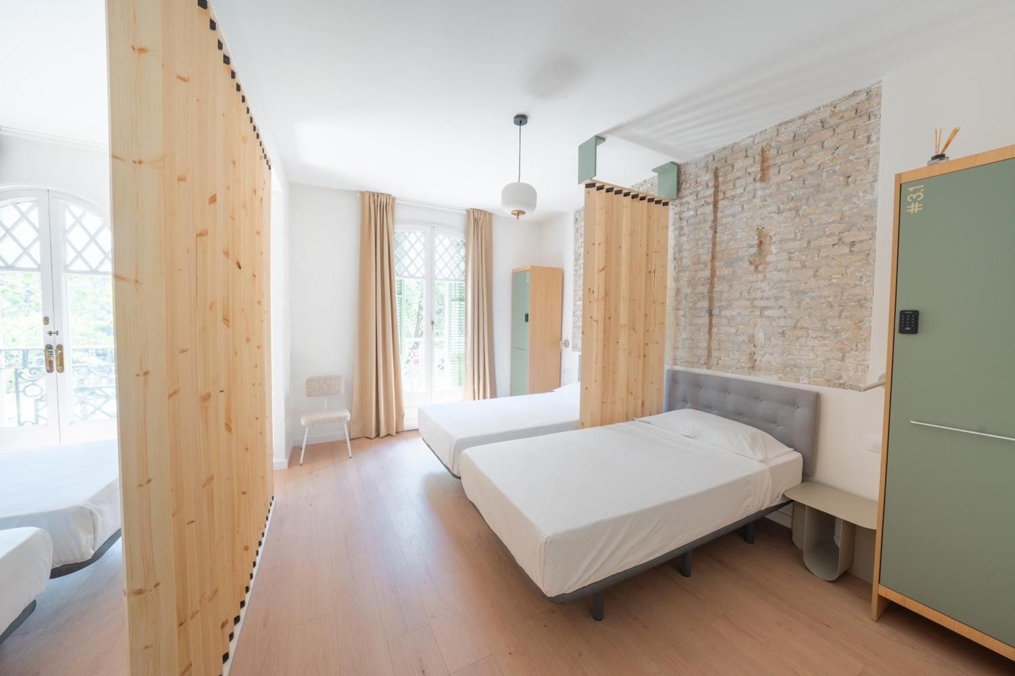 Single Bed Female Dormitory Room