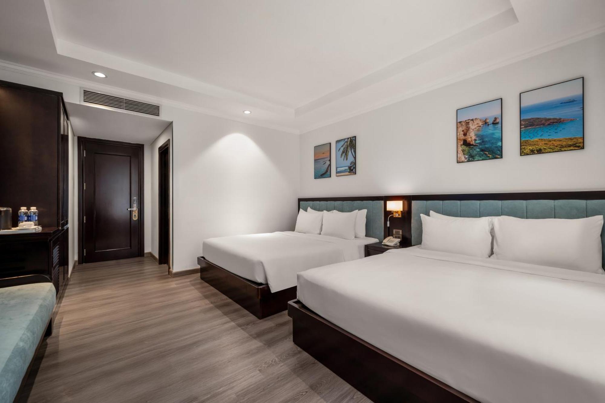 Deluxe Triple Room Afternoon Tea