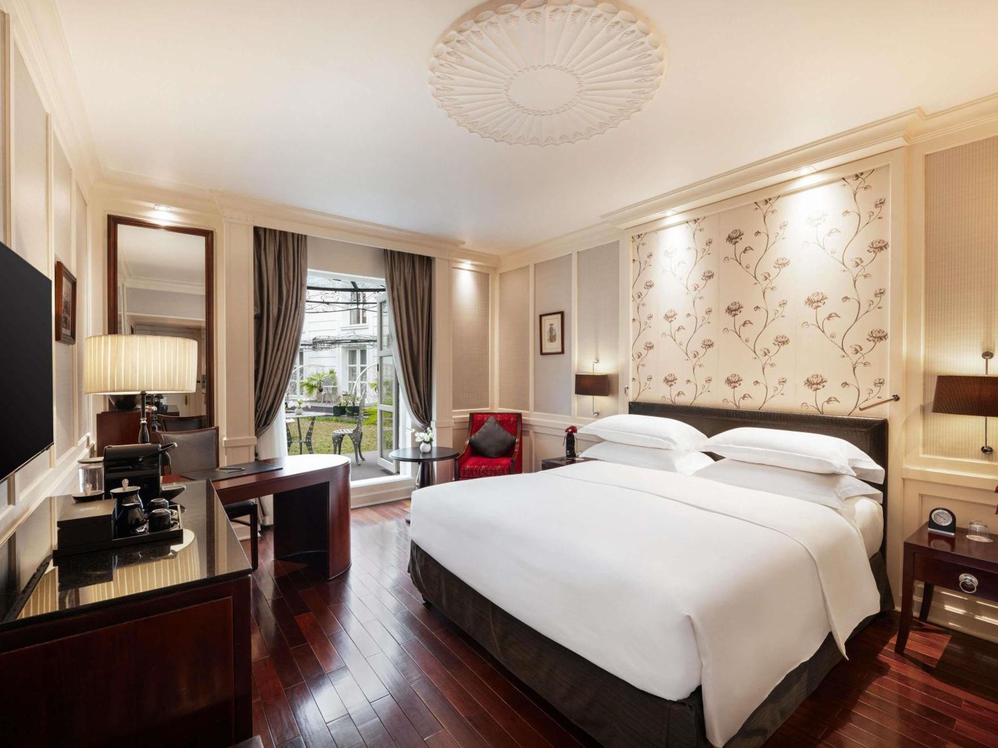 Opera Wing Premium Twin Room
