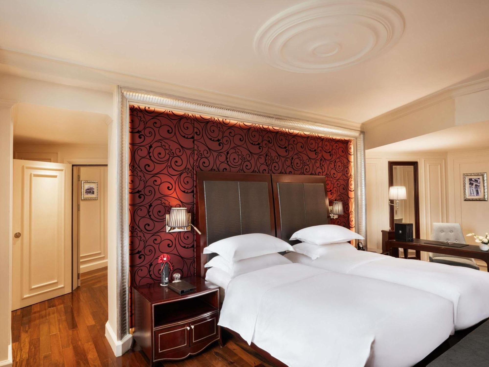 Opera Wing Grand Premium Room Twin Beds Club Lounge Benefits