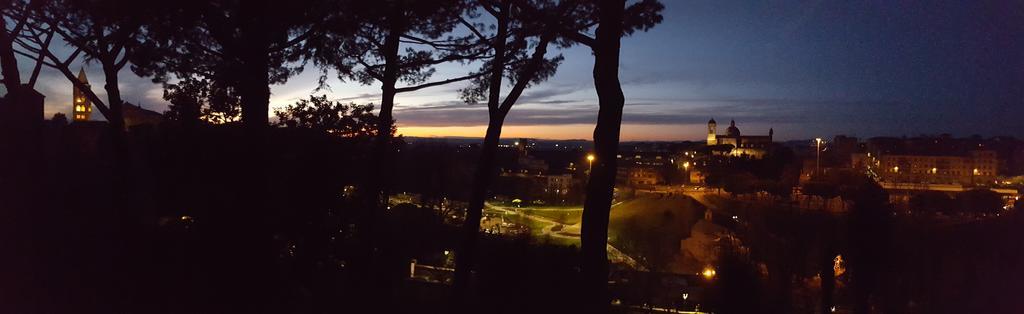 Doppelzimmer mit Gartenblick