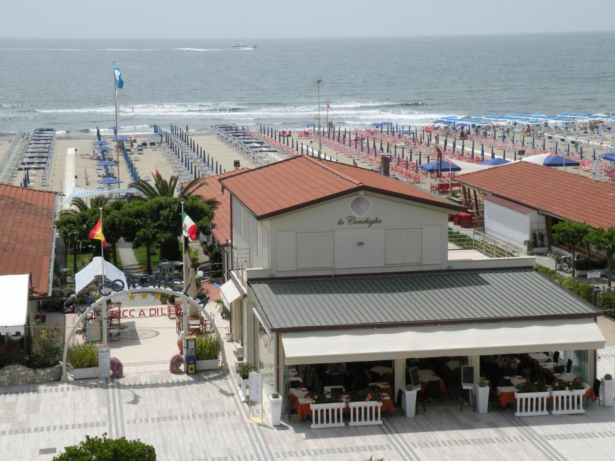 Double or Twin Room Sea View