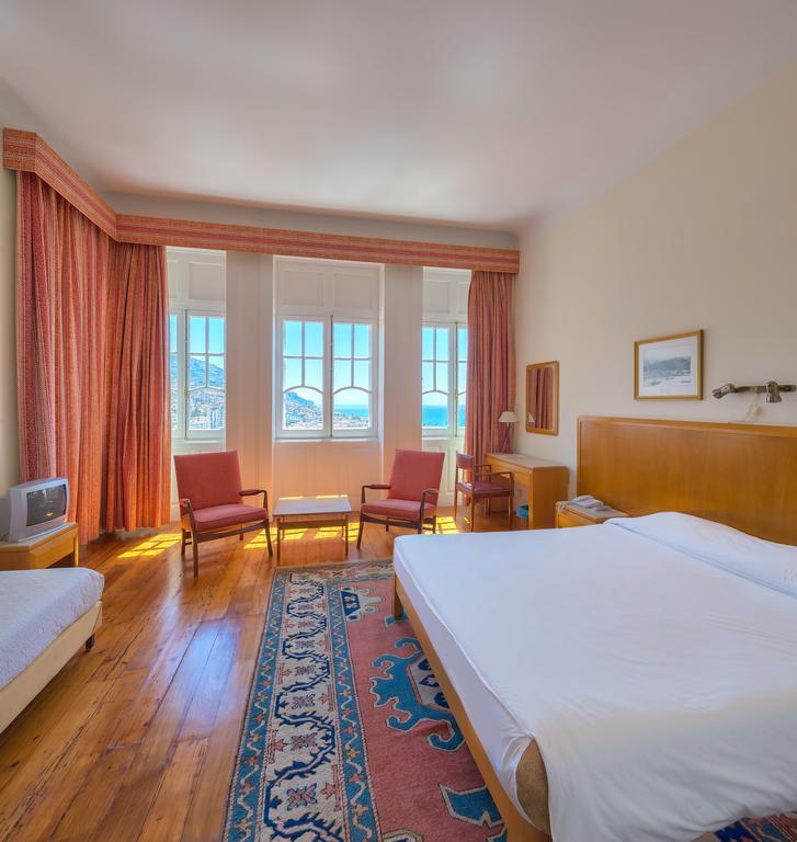 Quarto Triplo com Vista Mar