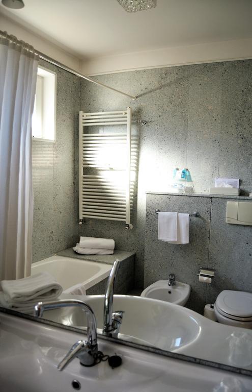 Double or Twin Room Ground Floor Garden