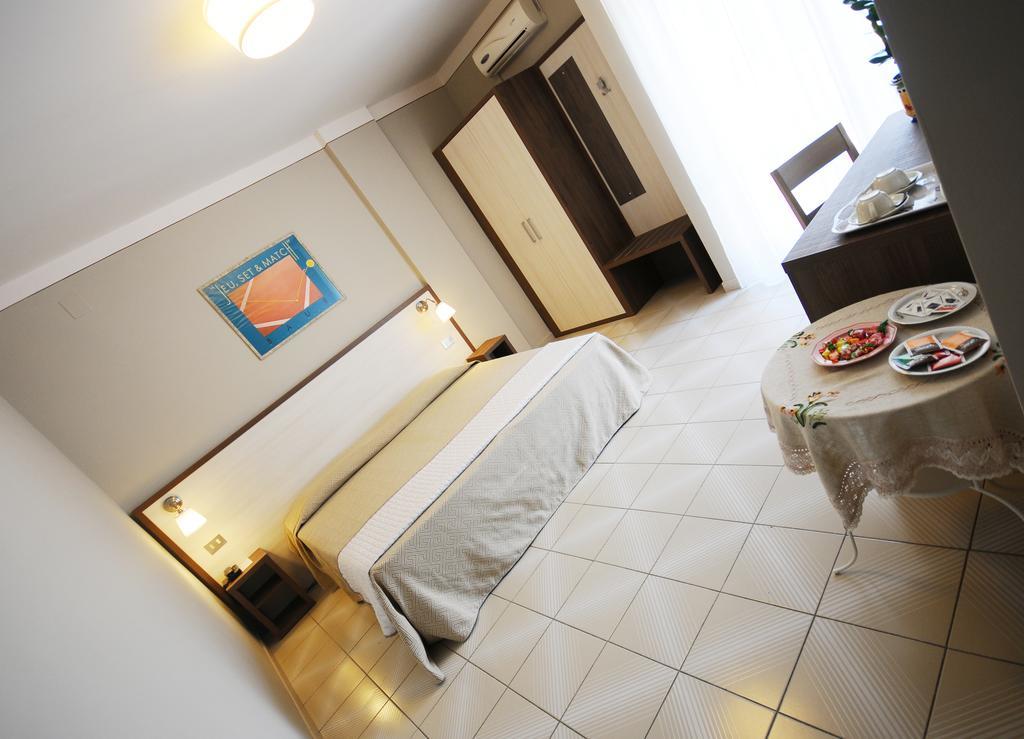 Superior Double or Twin Room,440668338:JPEG