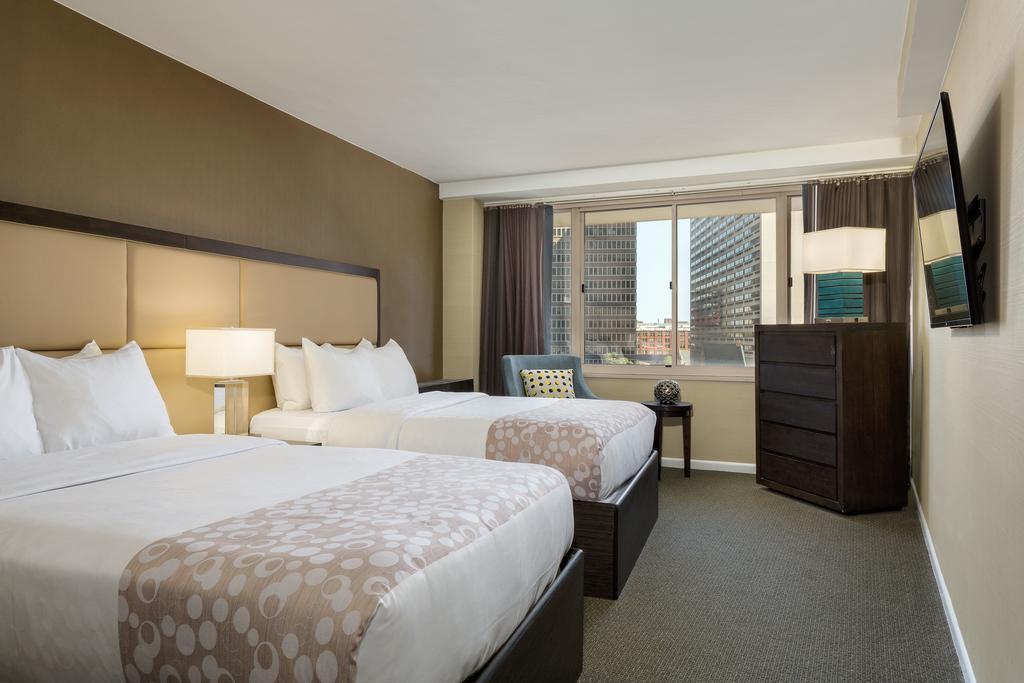 Suíte de 1 Quarto com 2 Camas de Casal