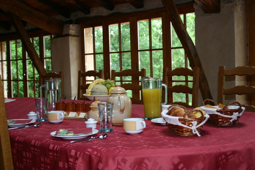 Chambre Triple Miquels - (3 Adultes)