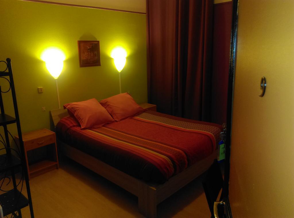 Double Room Private Bathroom