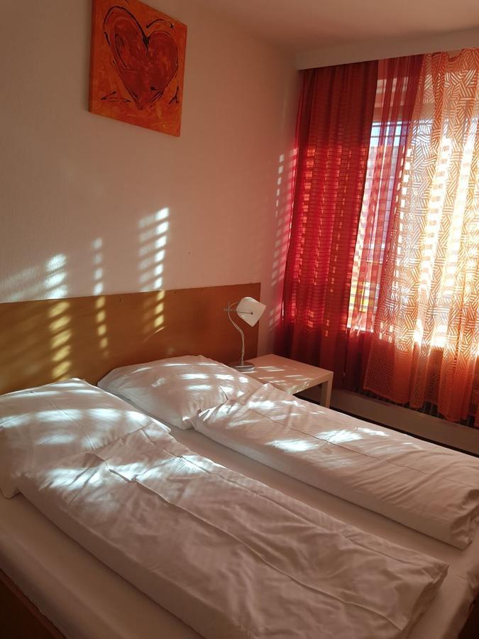 Doppel- oder Zweibettzimmer