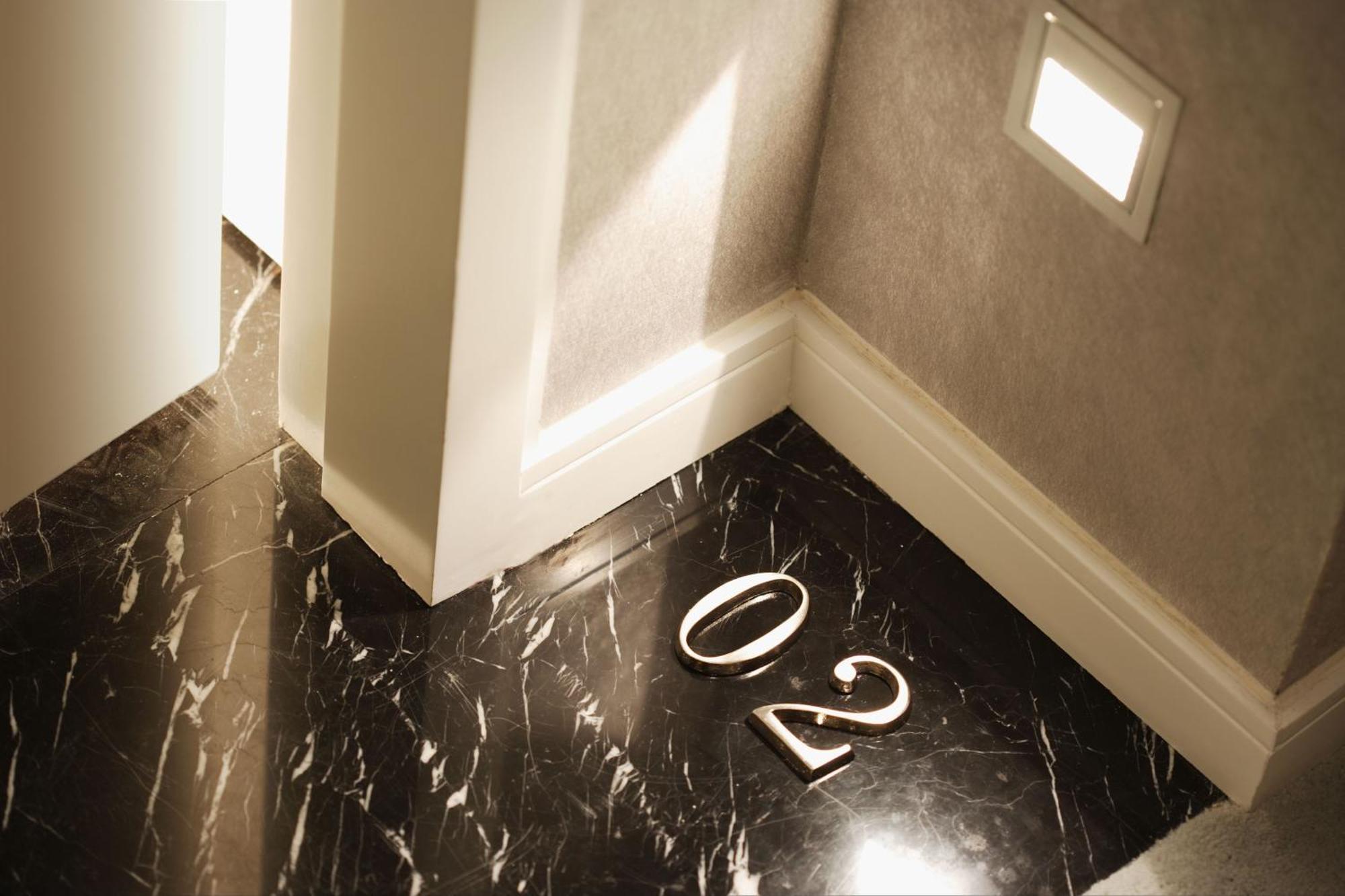 Standard Queen or Twin Room