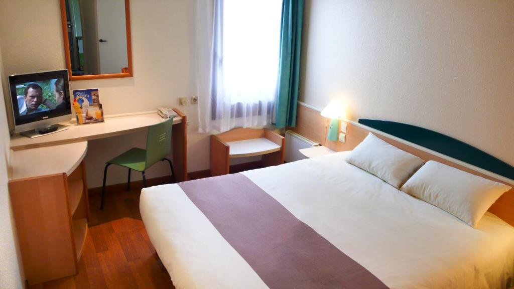 Standard Double Room,61322707:JPEG
