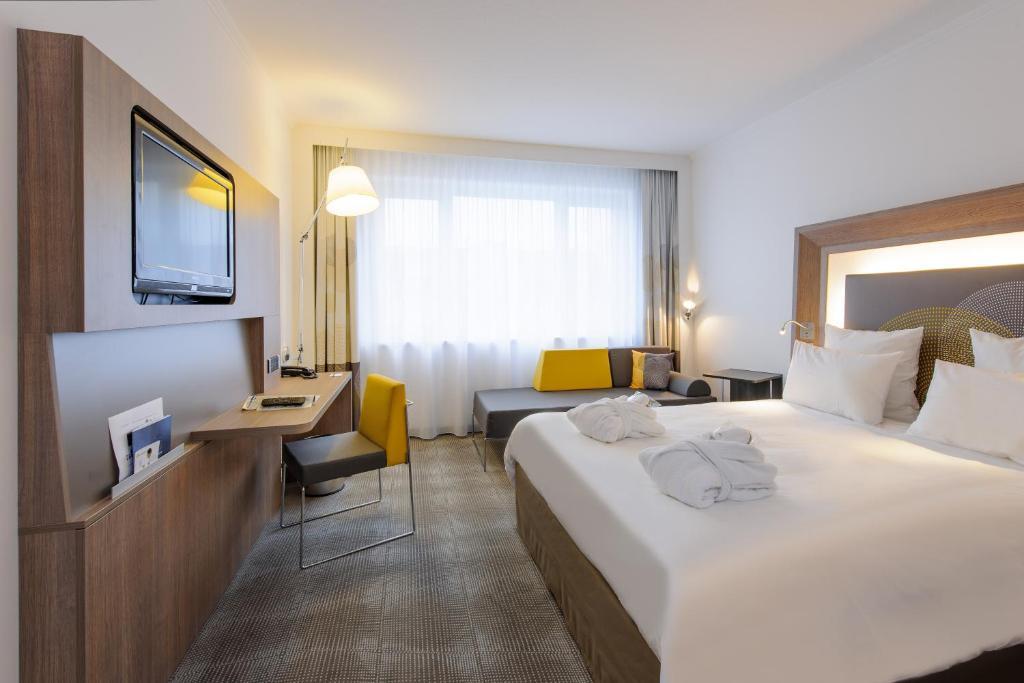 Standard Double Room,61361482:JPEG