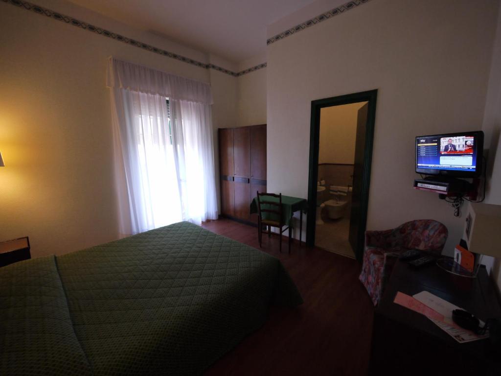 Double or Twin Room Sea View