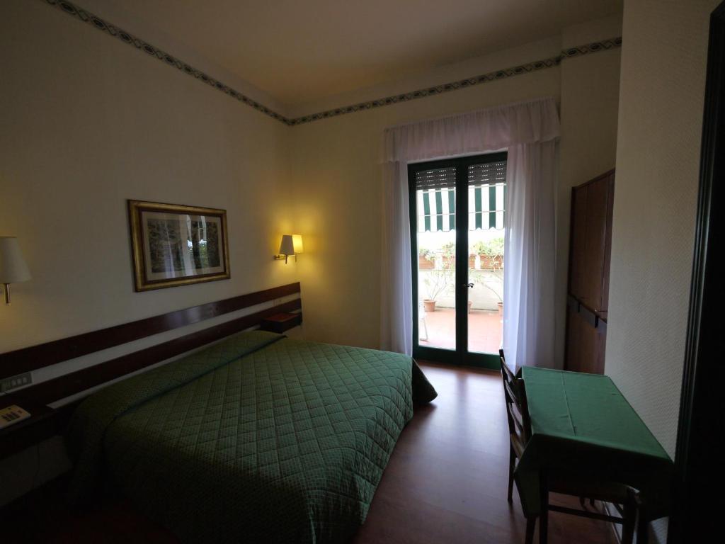 Double or Twin Room Sea View,214086248:JPEG