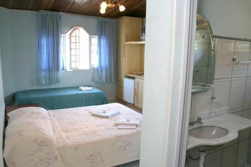 Quarto Duplo