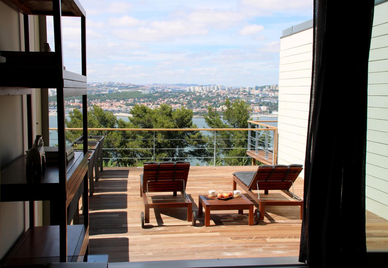Tweepersoonskamer met Terras en Uitzicht op de Rivier