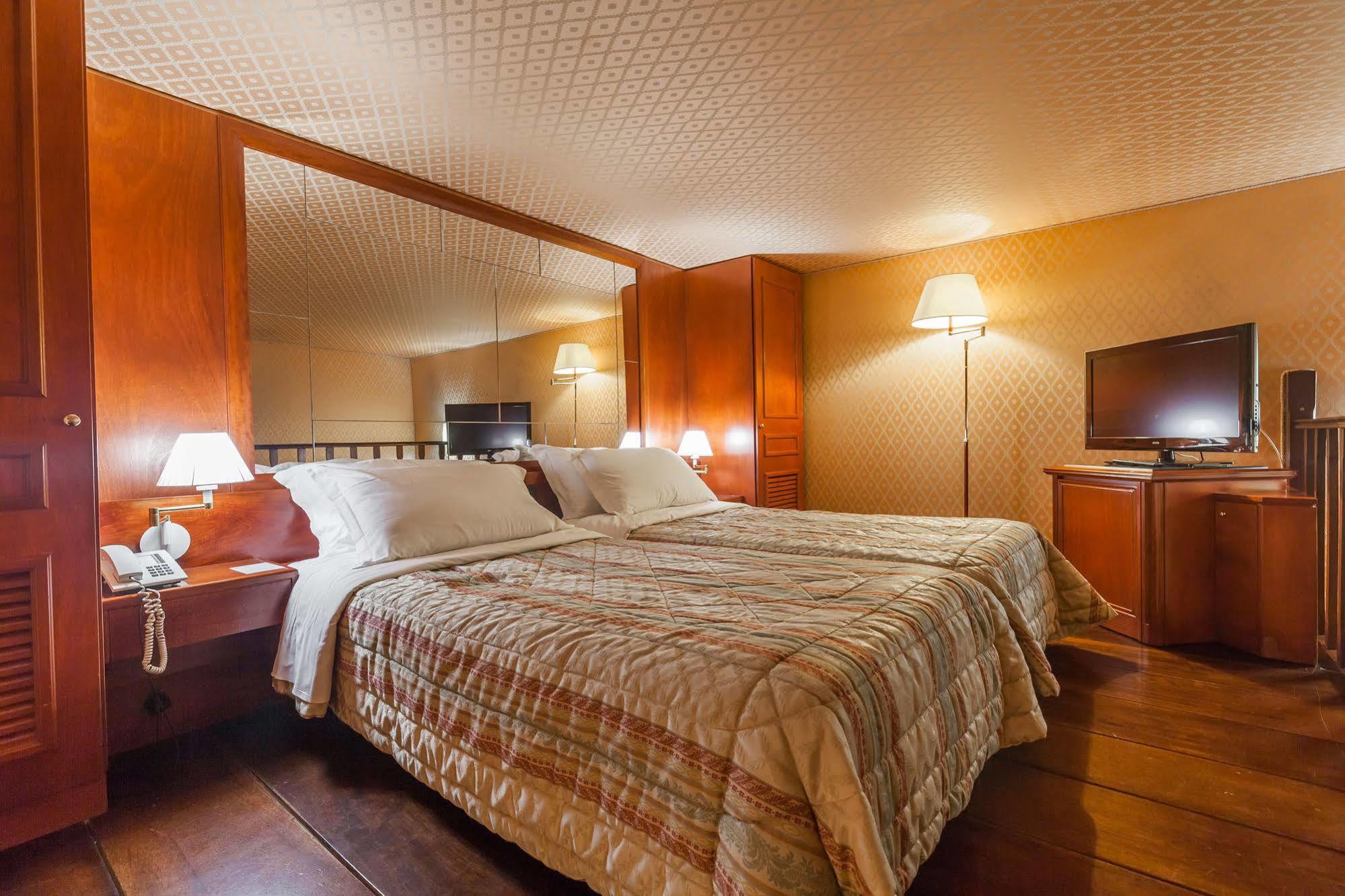 Triple Room Annex,682263351:JPEG