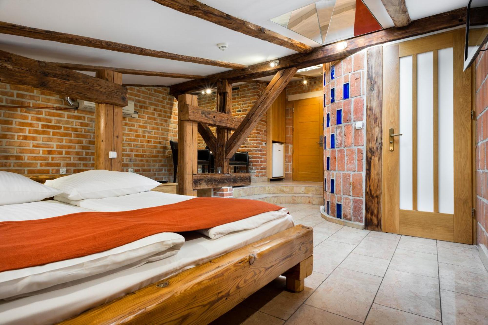 Studio Mansard