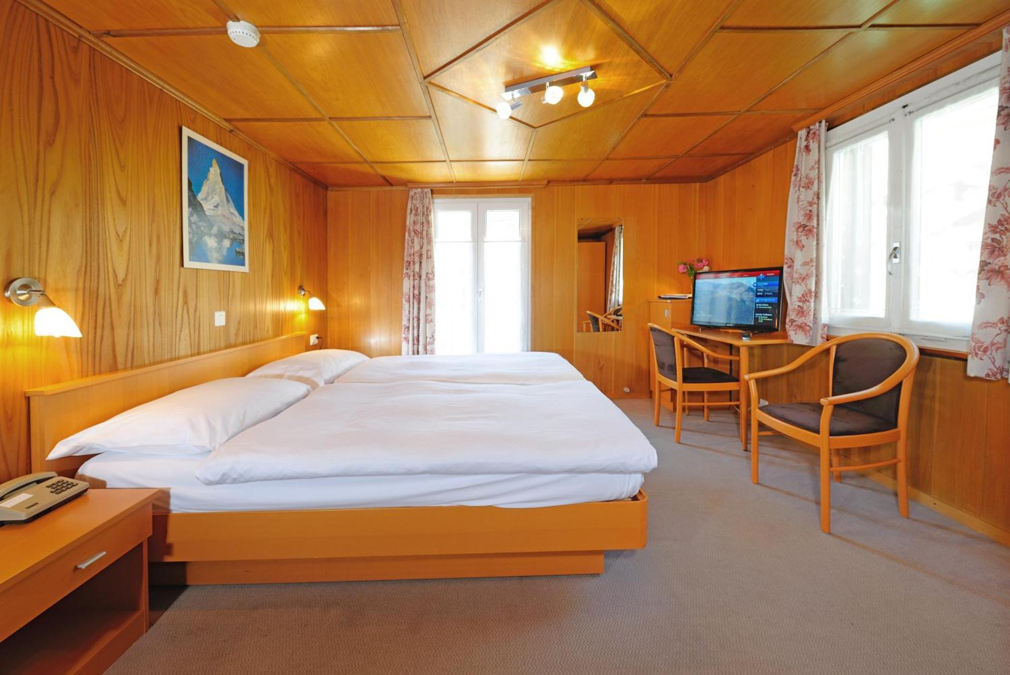 Double Room,703349785:JPEG