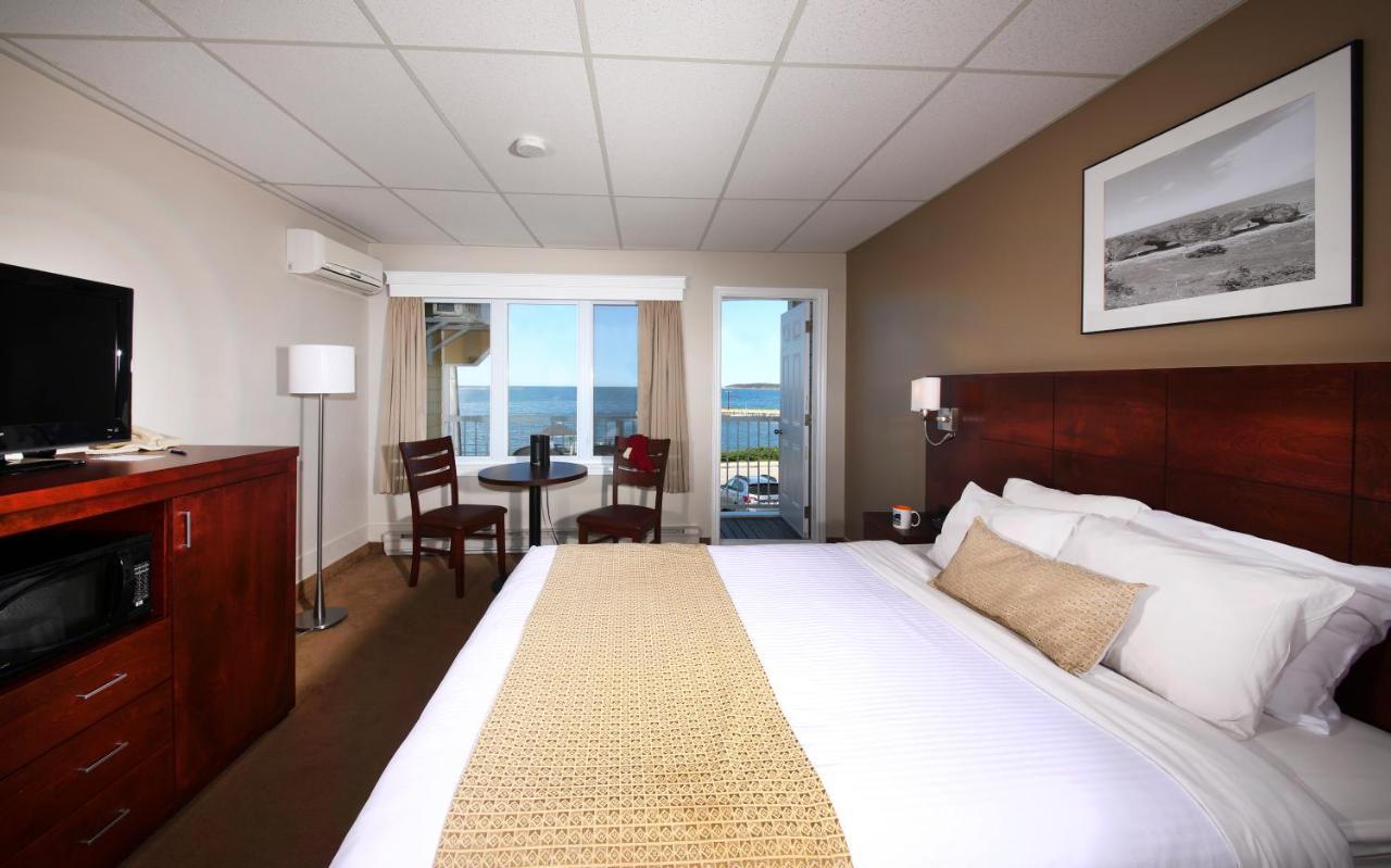 Queen Room with Sea View