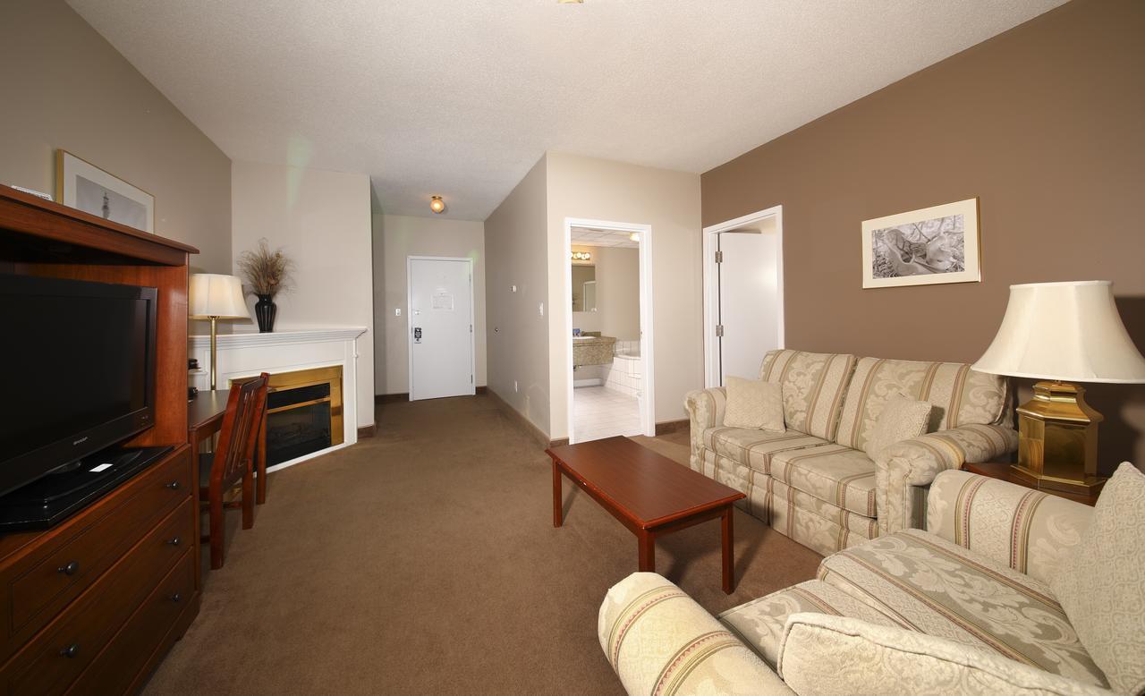 Executive Suite with Spa Bath