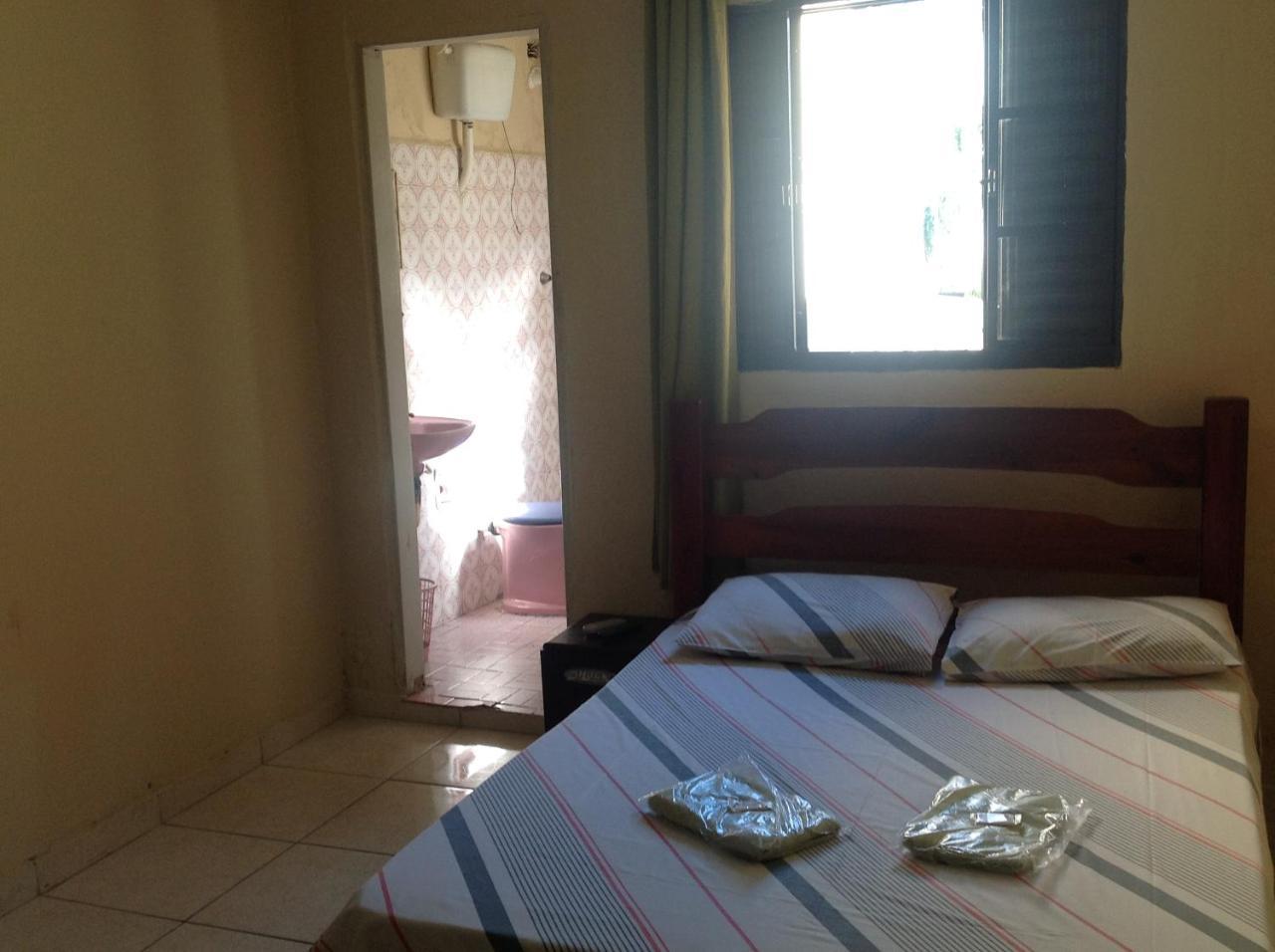 Deluxe Double Room Shower,719548921:JPEG