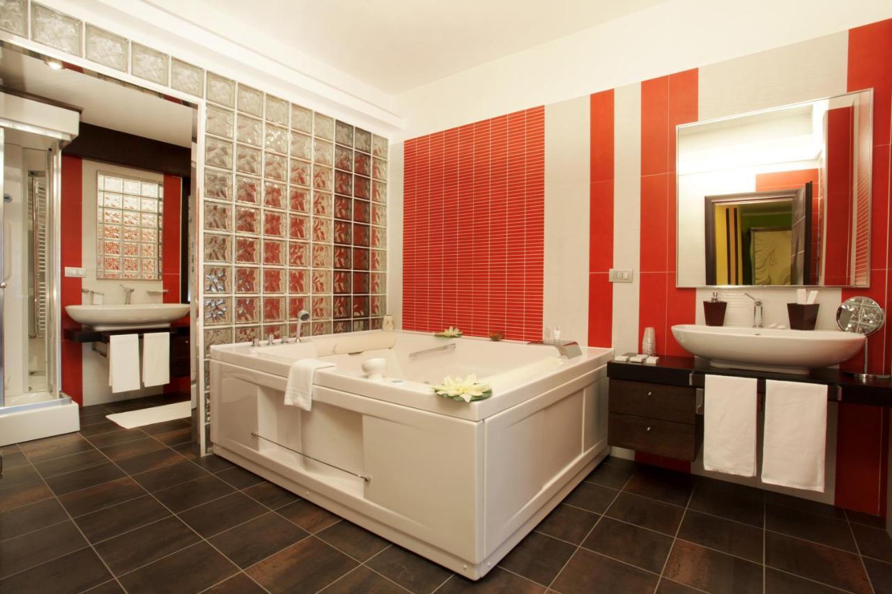 Suite Lit Queen-Size avec Baignoire Spa