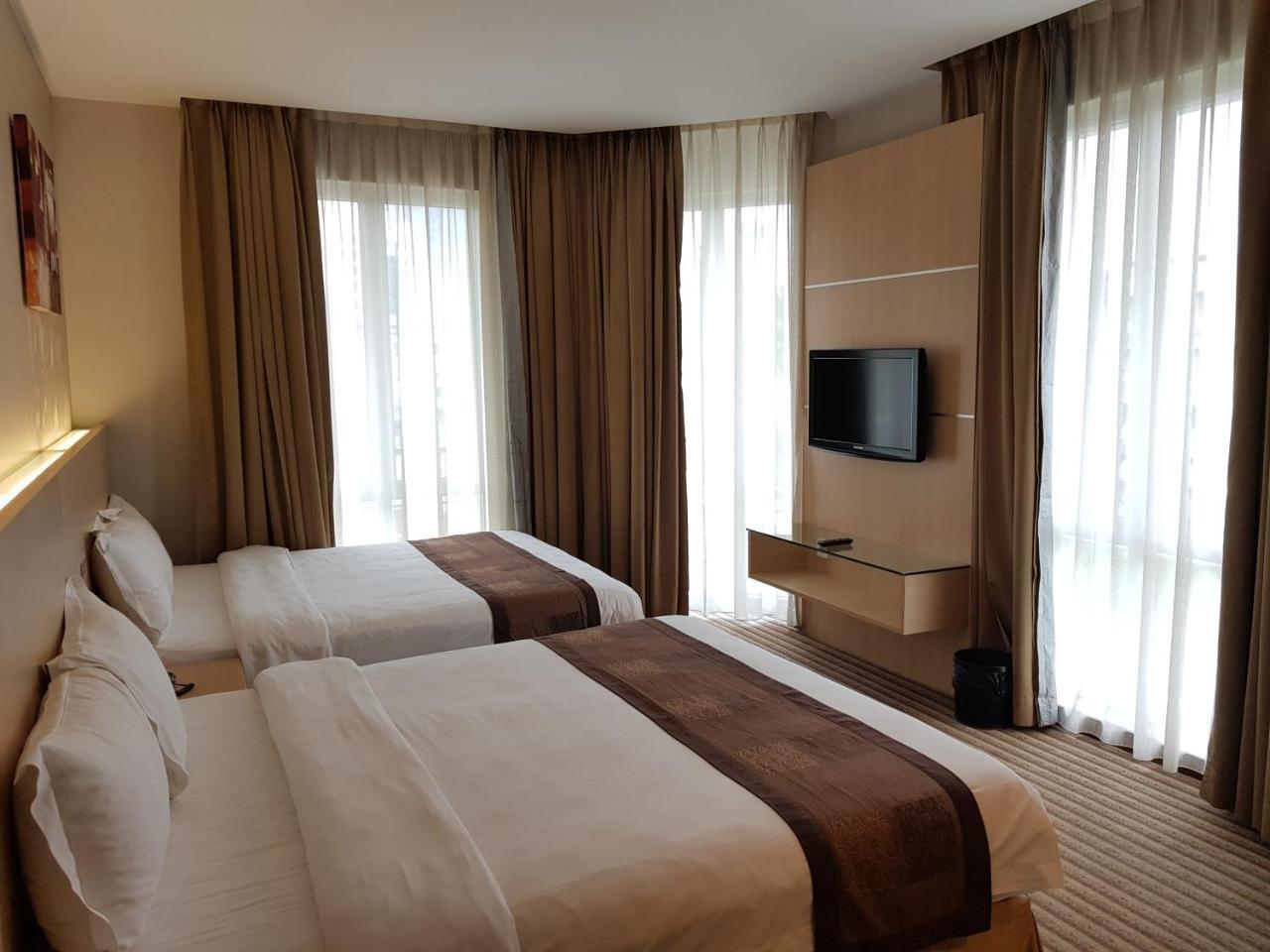 Deluxe Quadruple Room