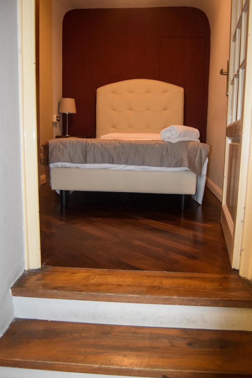 Single Room,769203808:JPEG