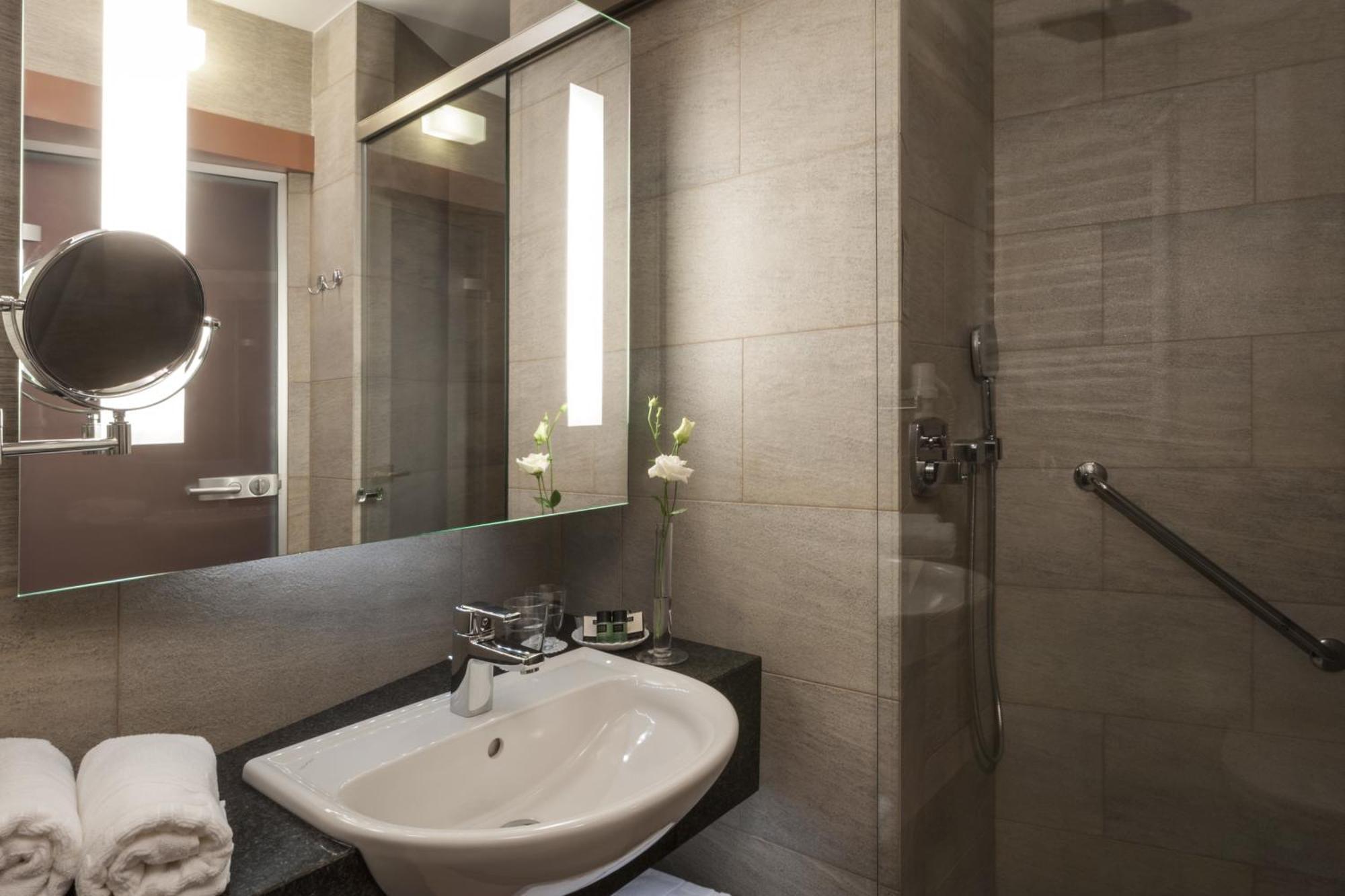 Superior Double Room Wellness Fitness Access