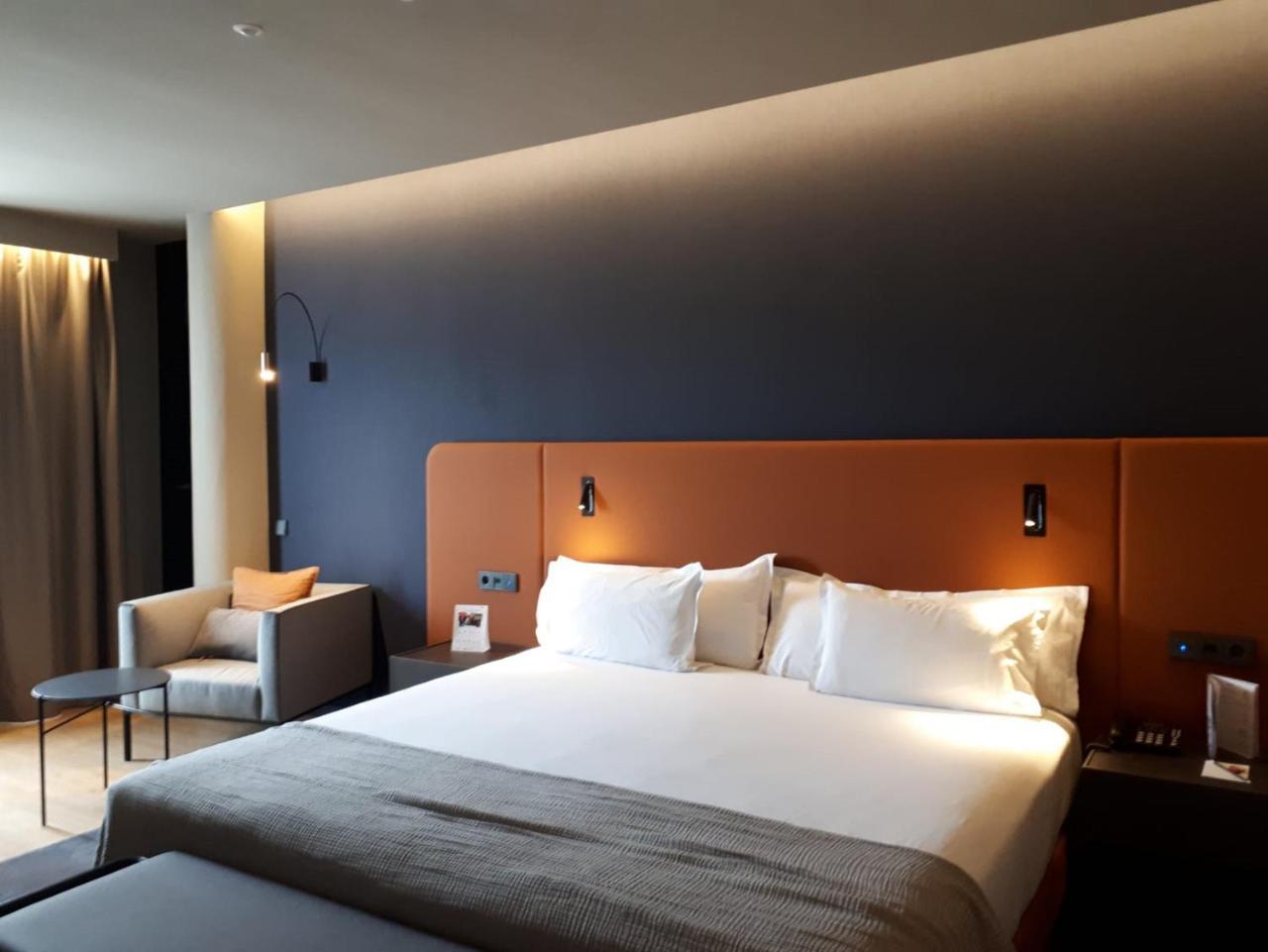 Deluxe Double or Twin Room with Terrace,775993969:JPEG