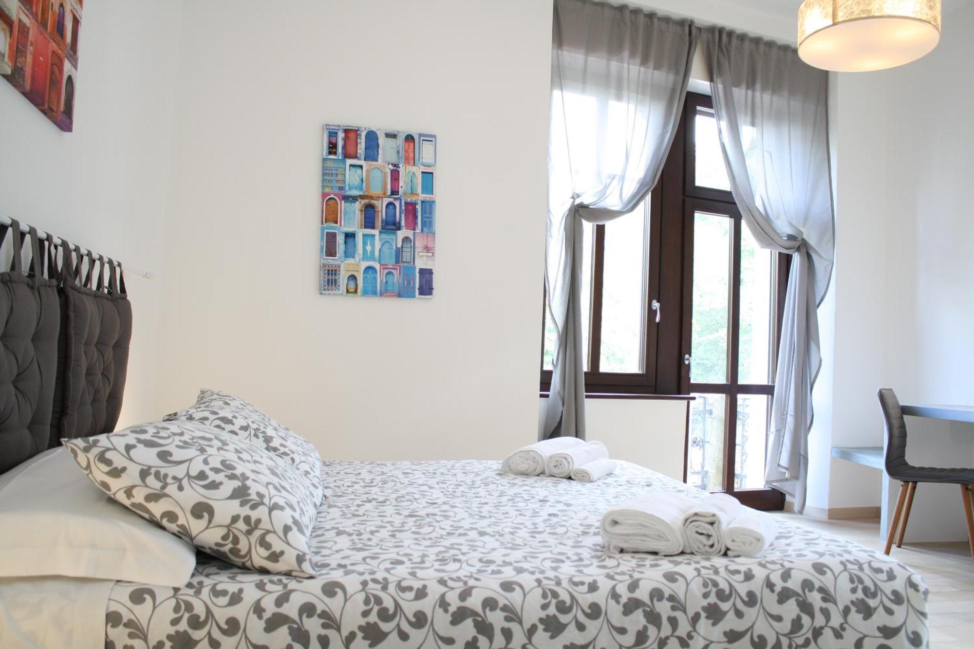Deluxe Apartment
