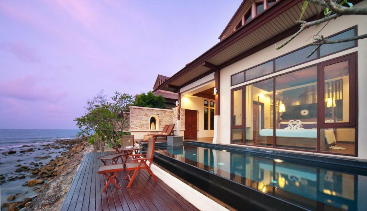 Sea Front Villa with Private Pool,1437517489:JPEG
