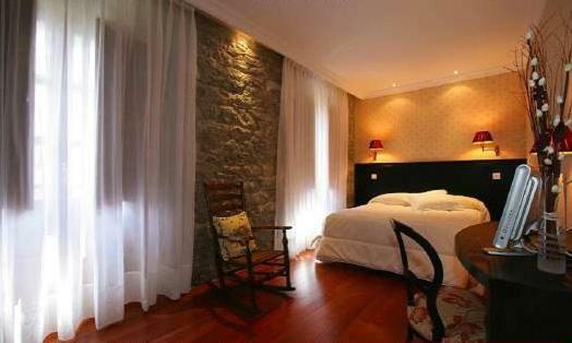 Double or Twin Room,824104421:JPEG